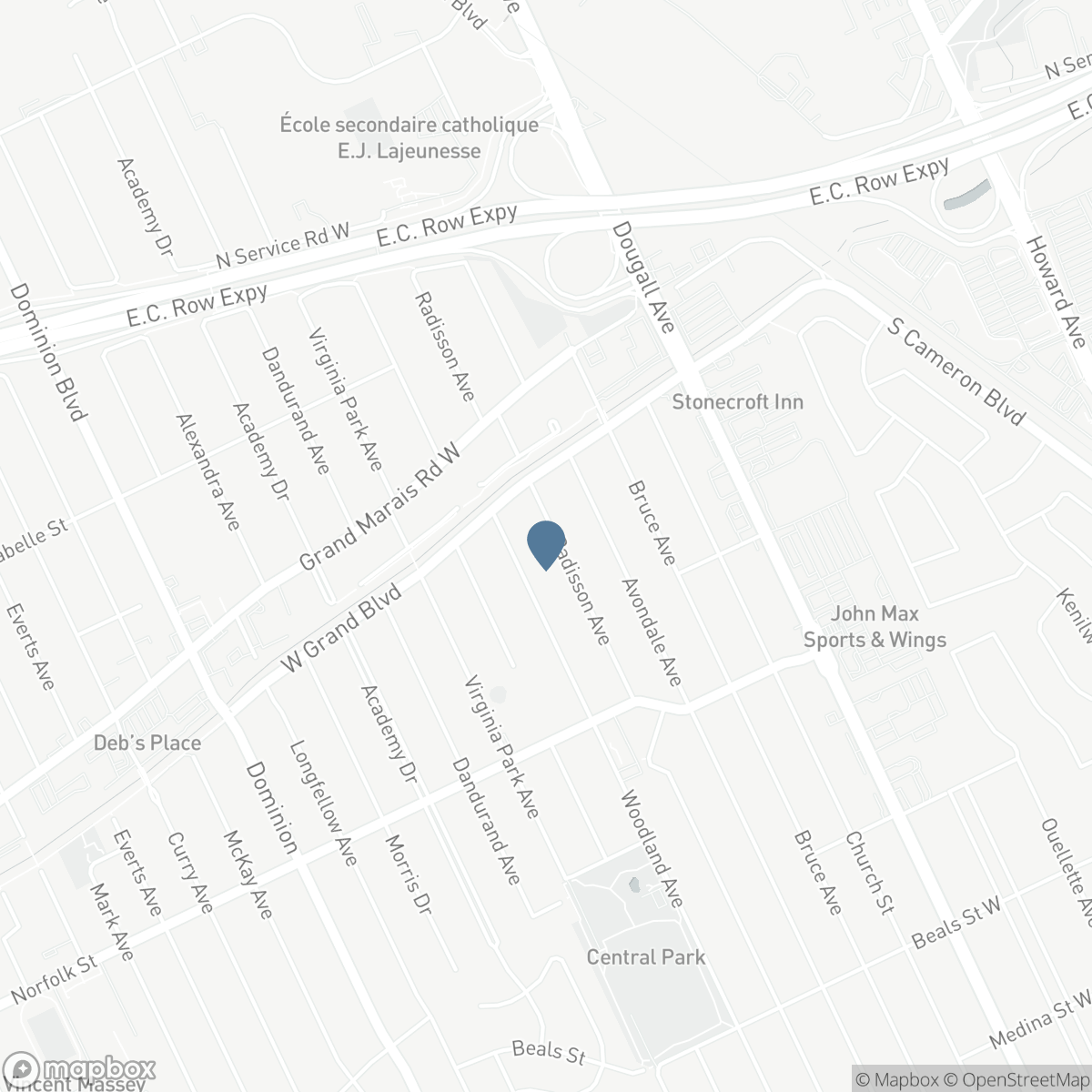 3035 RADISSON AVENUE, Windsor, Ontario N9E 1Y4